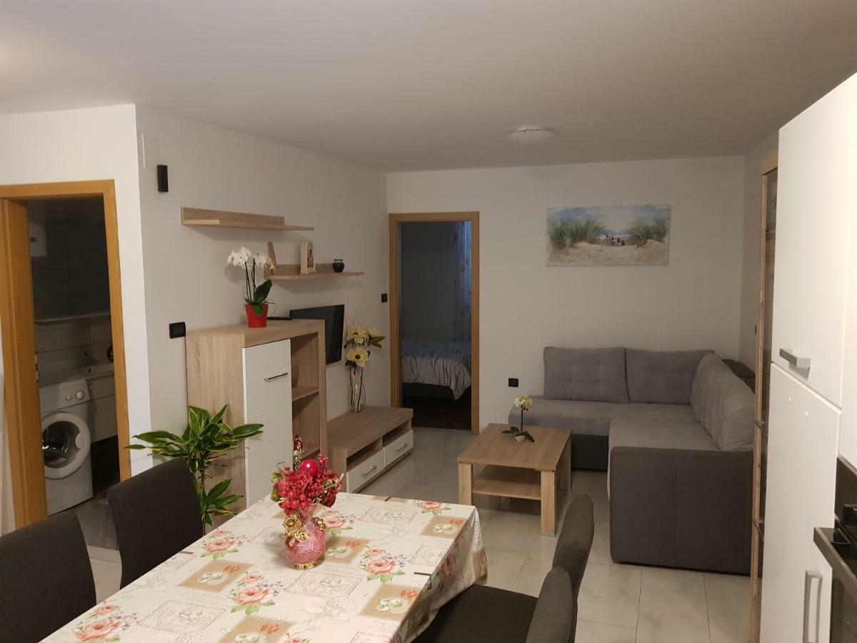 Izola City Center Apartment Exteriör bild