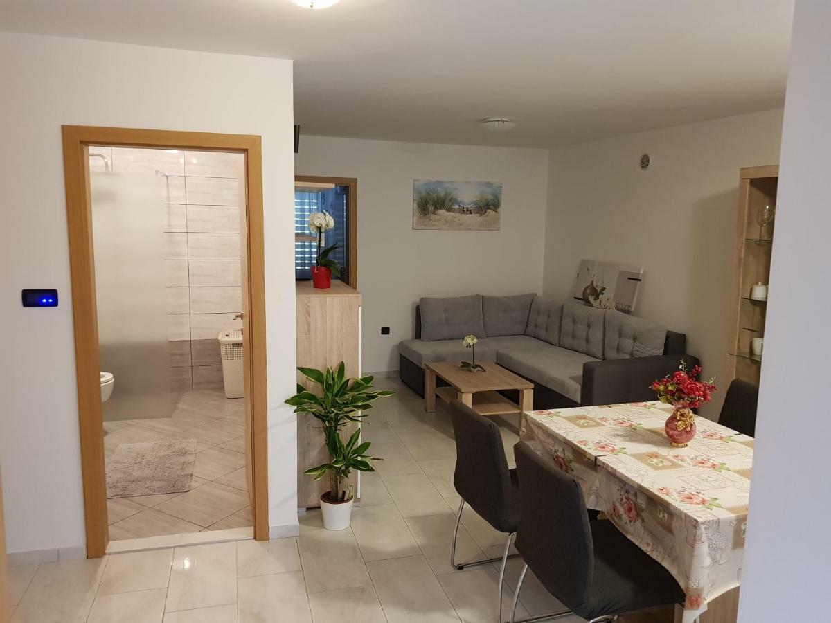 Izola City Center Apartment Exteriör bild